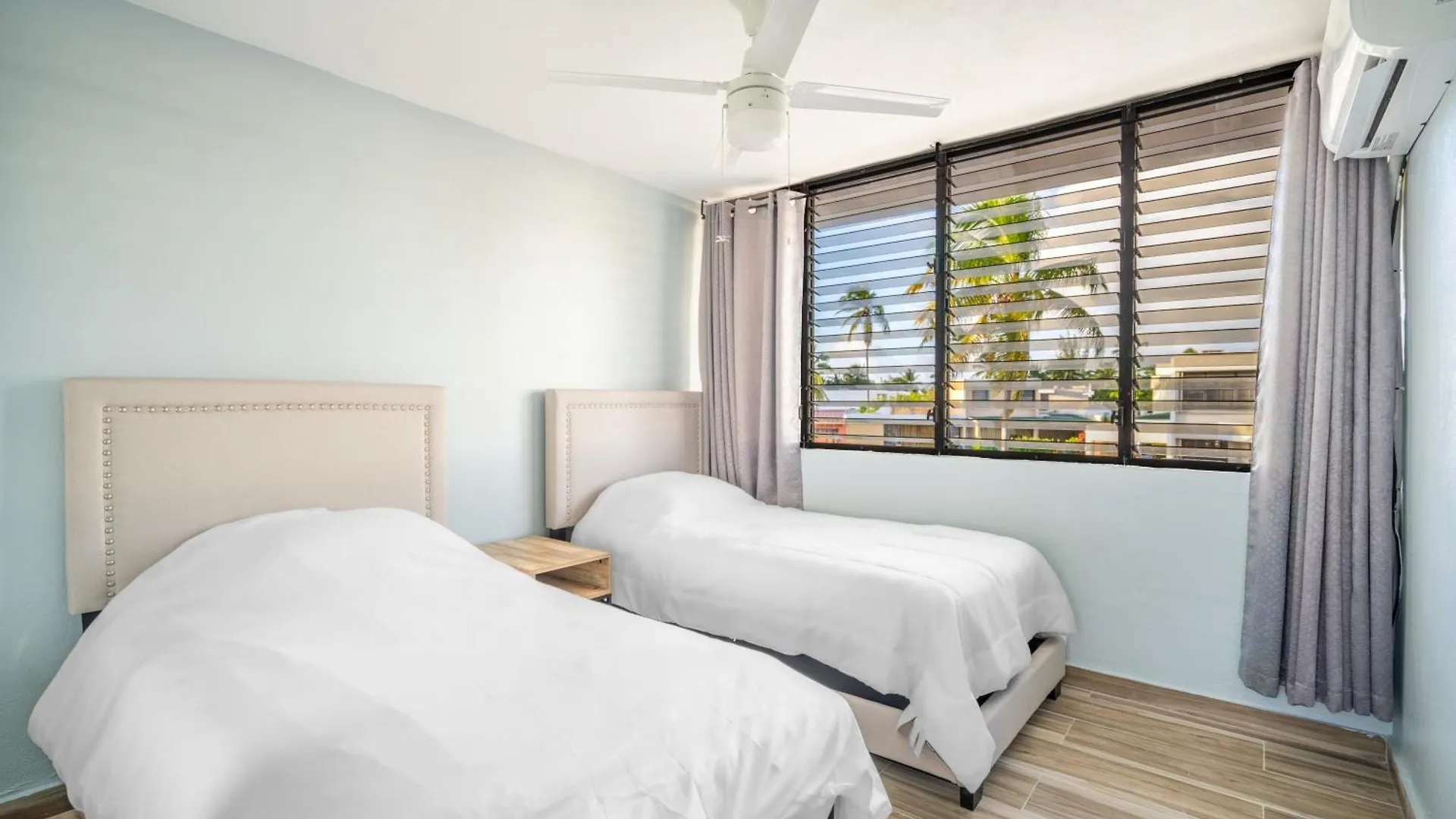 Blue Water Beach Villa Luquillo